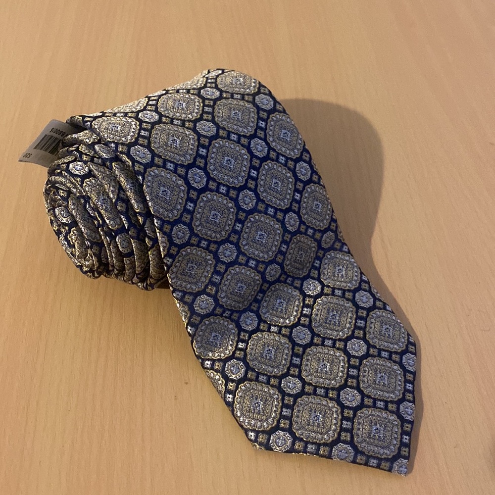 Joseph Abboud tie